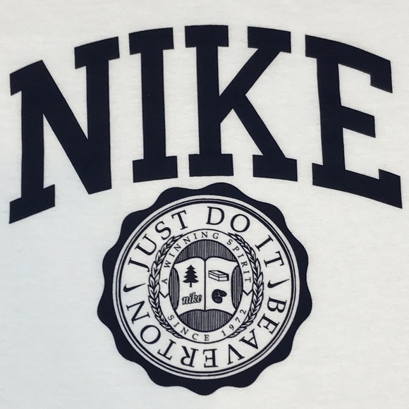 Nike Just Do It Beaverton Alumni A Winning Spirit Men’s Pullover White Shirt XL - Picture 2 of 6